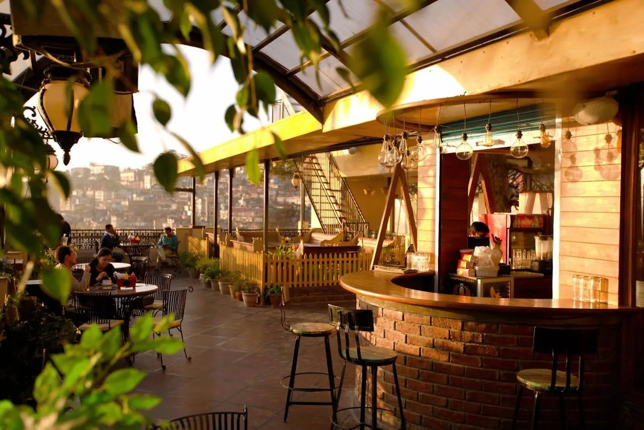 Hotel Willow Banks - Boutique 4 Star Hotel On The Mall Road Shimla