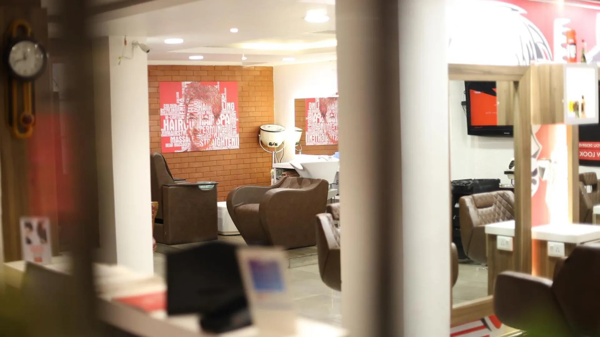 Hotel Willow Banks - Boutique 4 Star Hotel On The Mall Road Shimla 4*,